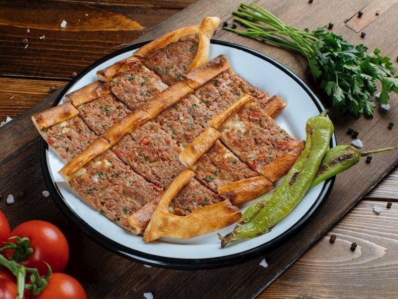 Kıymalı Pide